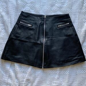 MODA size 9/10 Pleather skirt